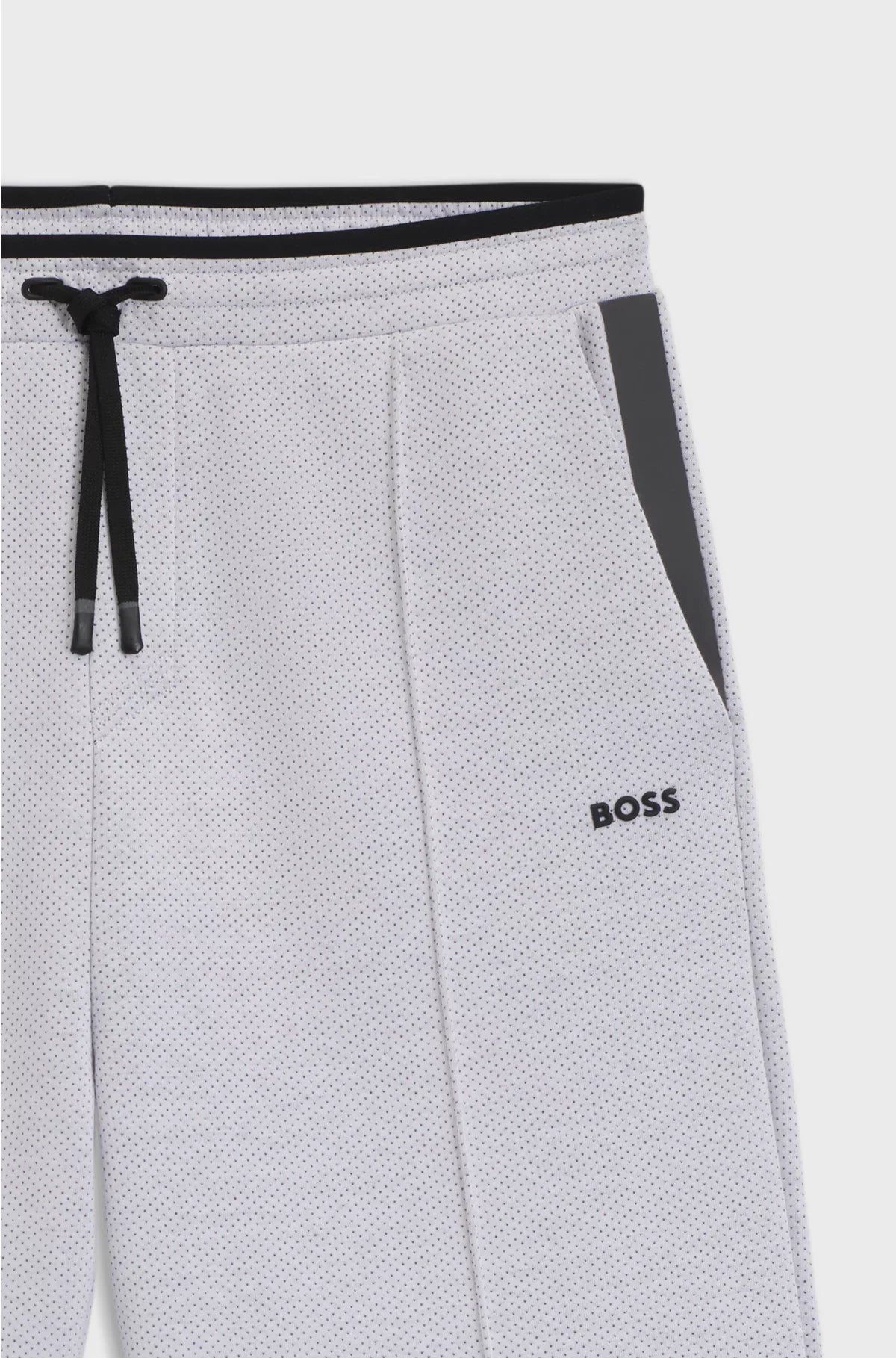 RELAXED-FIT SHORTS IN QUILTED JACQUARD
