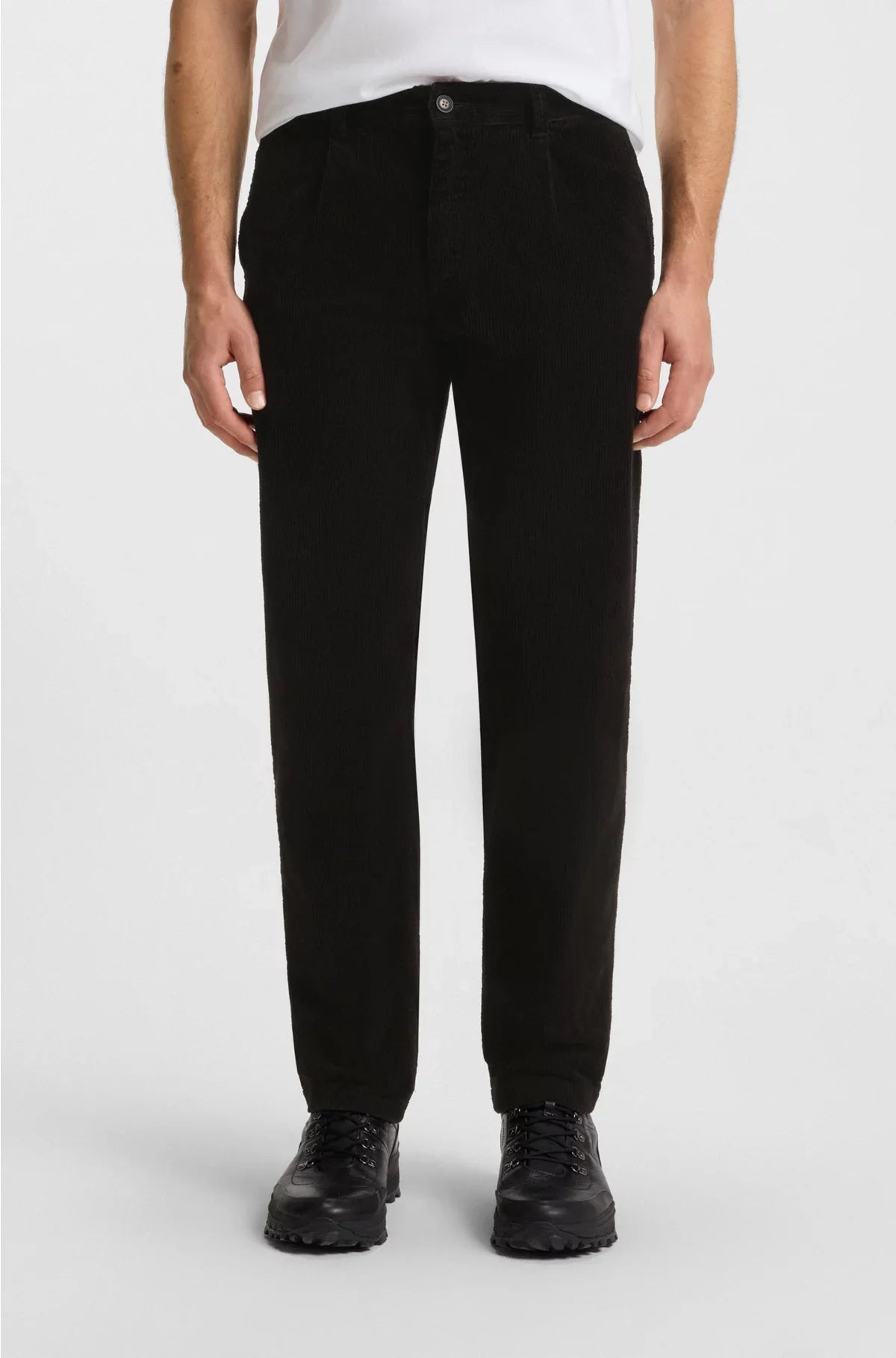 TAPERED-FIT TROUSERS IN STRETCH-COTTON CORDUROY
