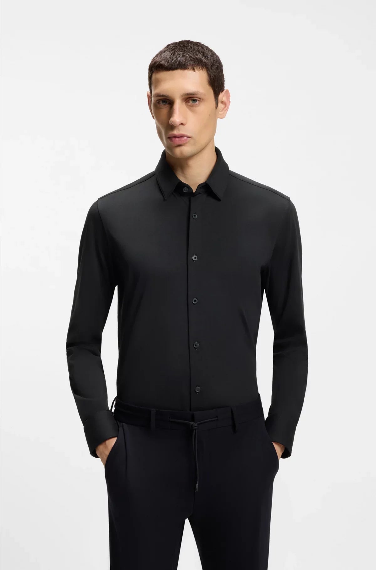 SLIM-FIT SHIRT IN A PERFORMANCE-STRETCH COTTON BLEND