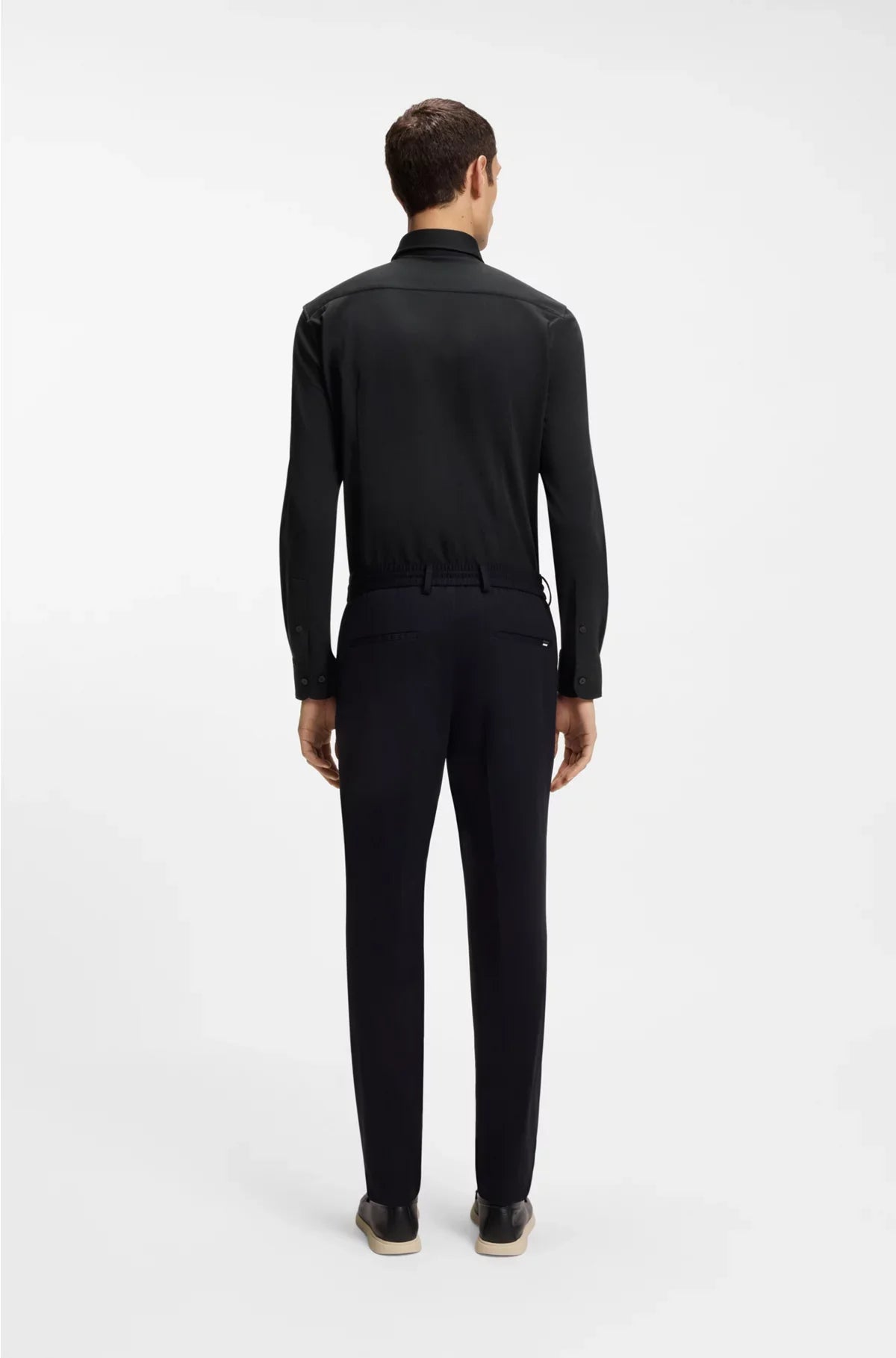 SLIM-FIT SHIRT IN A PERFORMANCE-STRETCH COTTON BLEND