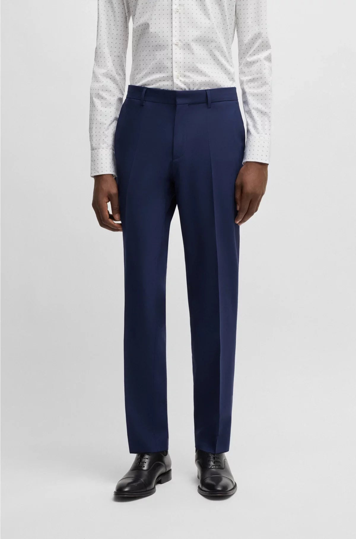 REGULAR-FIT TROUSERS IN STRETCH VIRGIN WOOL