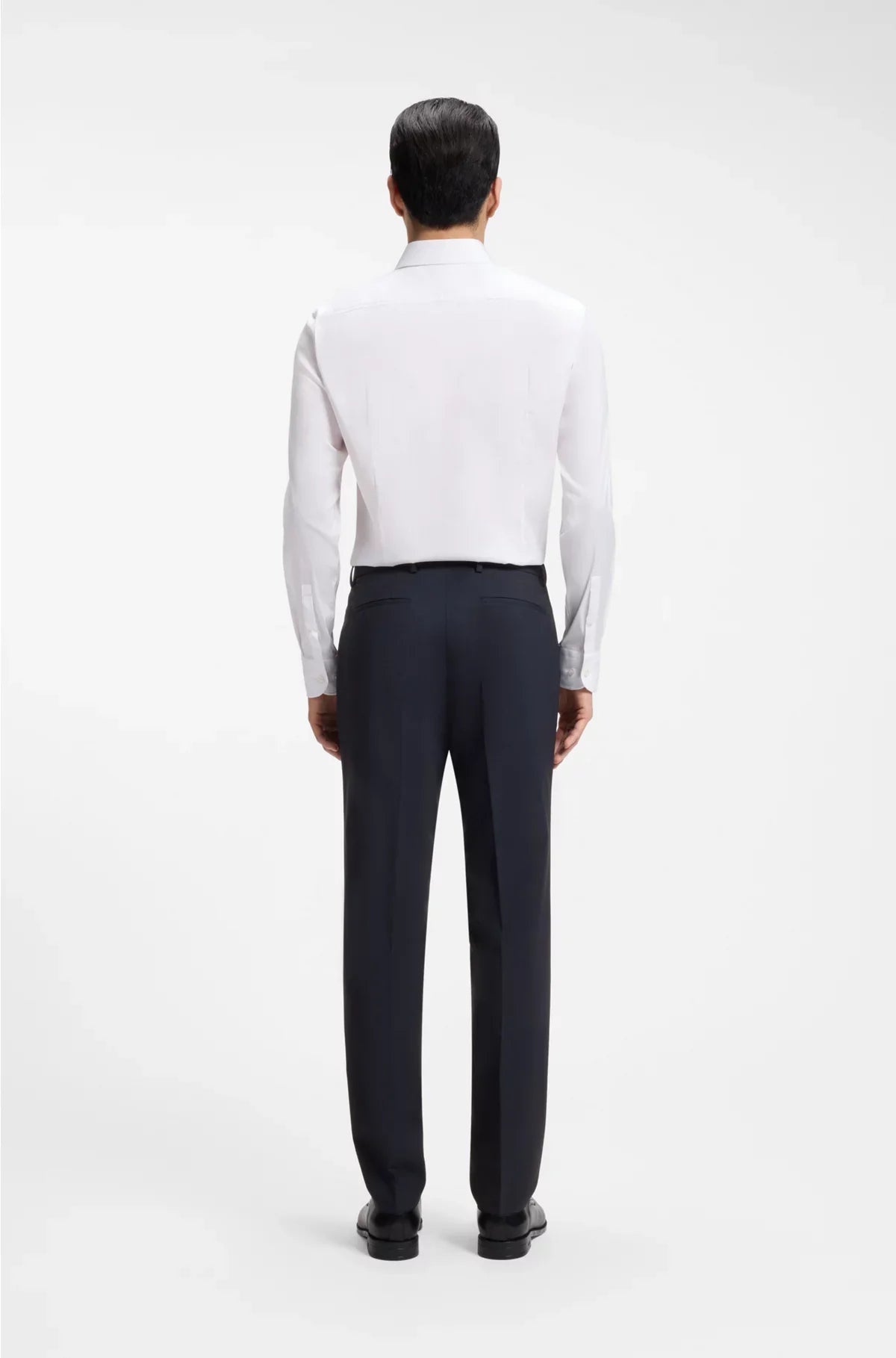 REGULAR-FIT TROUSERS IN STRETCH VIRGIN WOOL