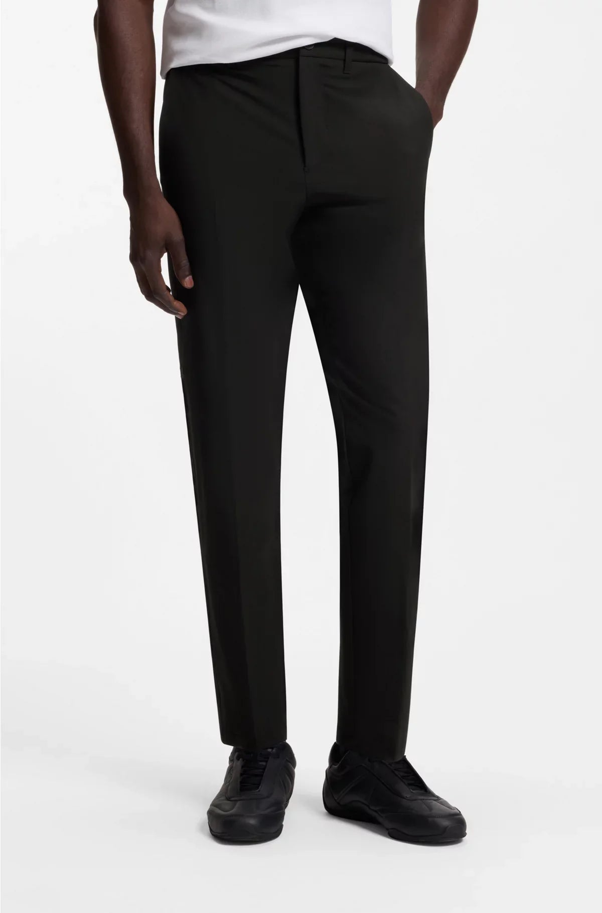 REGULAR-FIT TROUSERS IN WATER-REPELLENT STRETCH FABRIC
