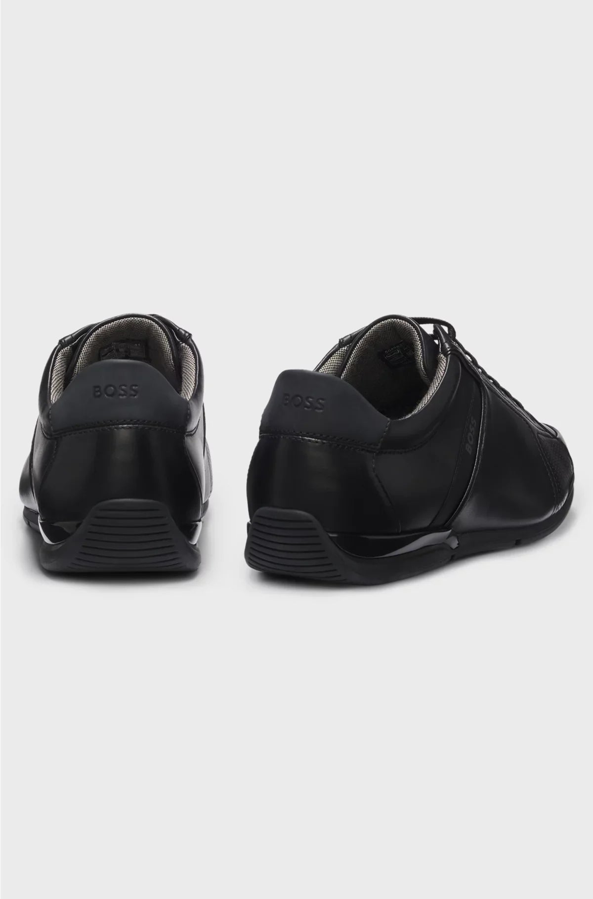 LEATHER TRAINERS WITH ODOUR-CONTROL LINING