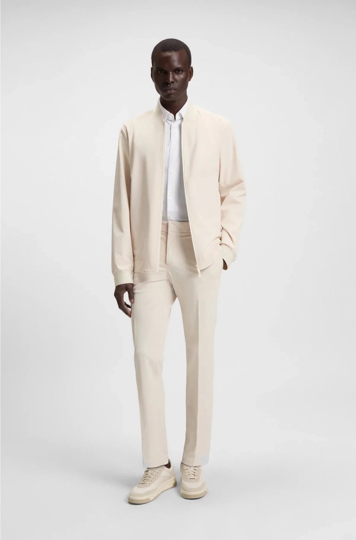 SLIM-FIT SHIRT IN PERFORMANCE-STRETCH JERSEY