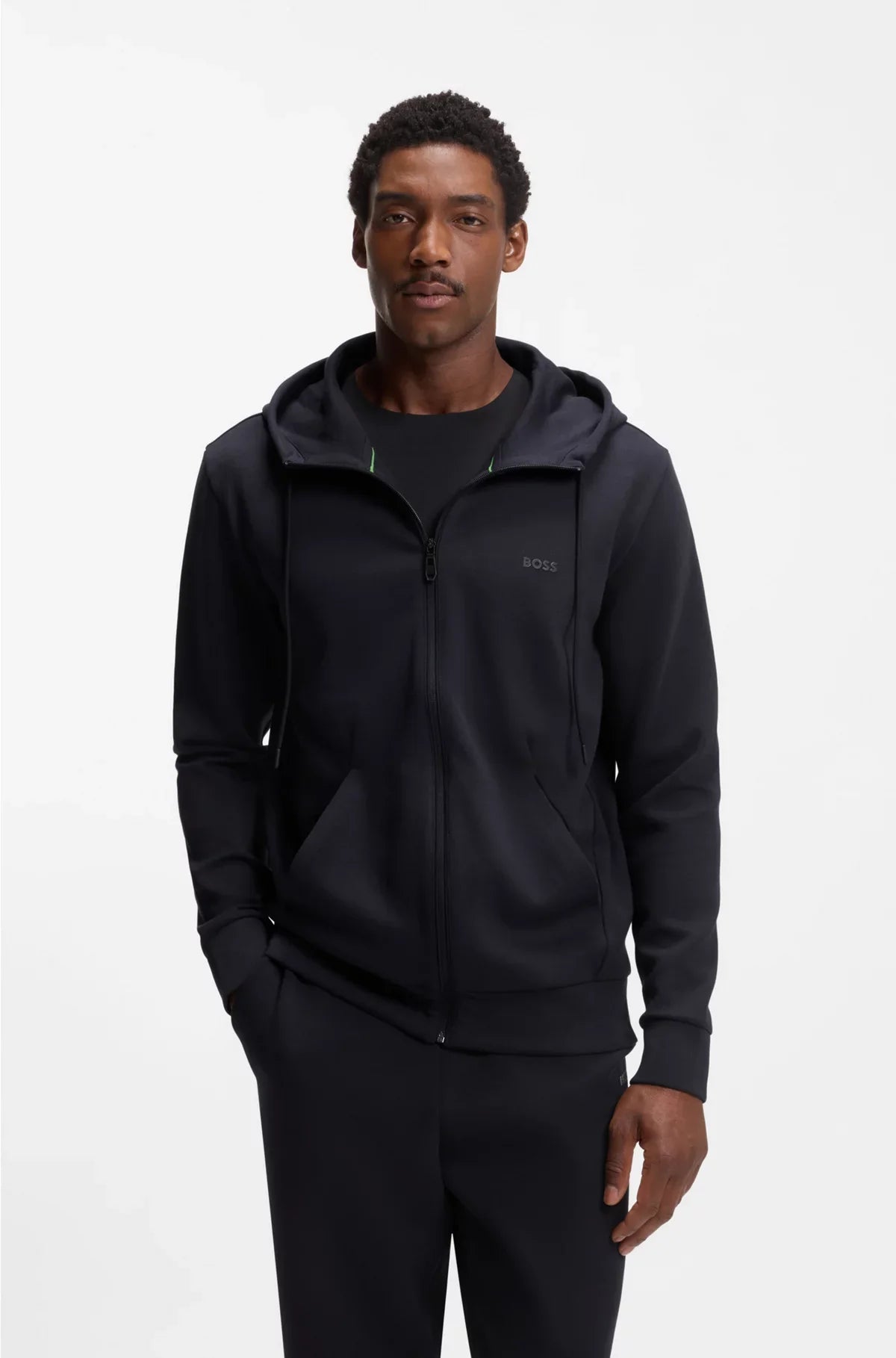 FELPA CON CAPPUCCIO E ZIP IN COTONE ELASTICIZZATO CON STAMPA LOGO