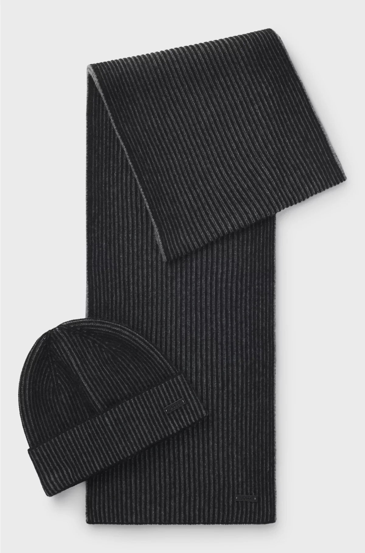 CONFEZIONE REGALO CON CAPPELLO E SCIARPA IN MAGLIA BICOLORE
