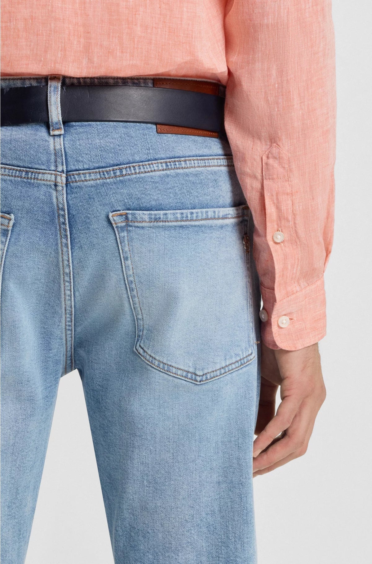 REGULAR-FIT BUTTON-DOWN SHIRT IN LINEN