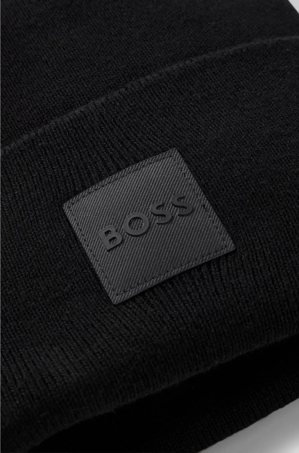 BEANIE HAT IN COTTON WITH LOGO LABEL