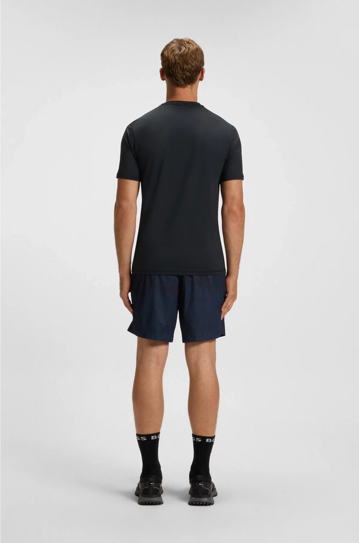 T-SHIRT ATTIVA SLIM-FIT CON GESTIONE DELL'UMIDITÀ