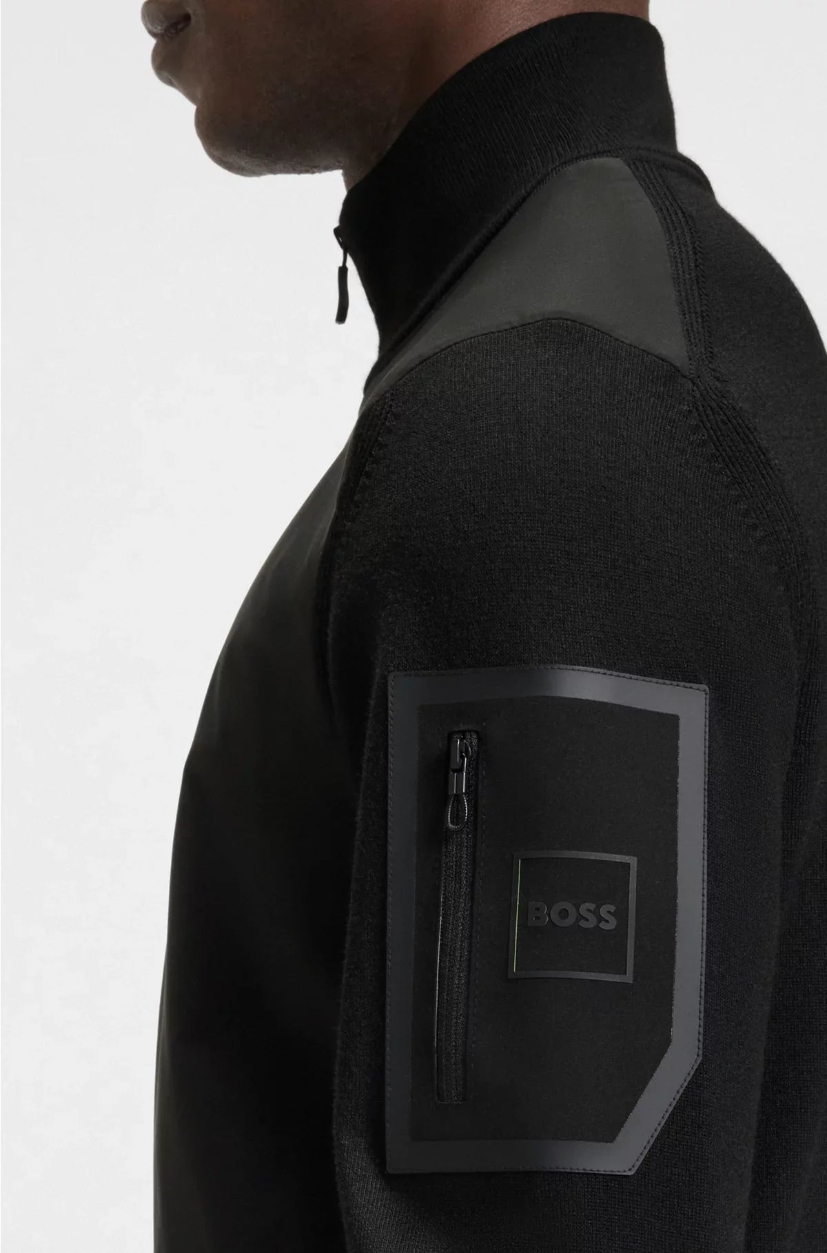 THERMOREGULATING HYBRID JACKET WITH ZIPPED SLEEVE POCKET