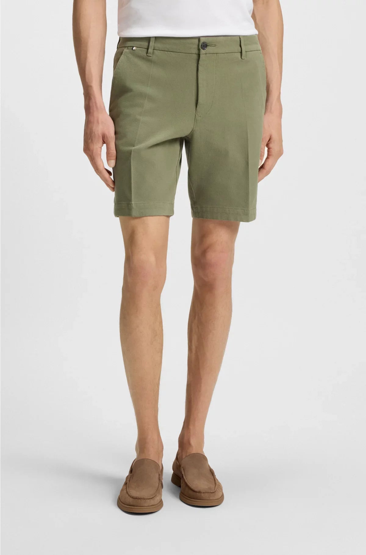 SLIM-FIT SHORTS IN STRUCTURED STRETCH COTTON