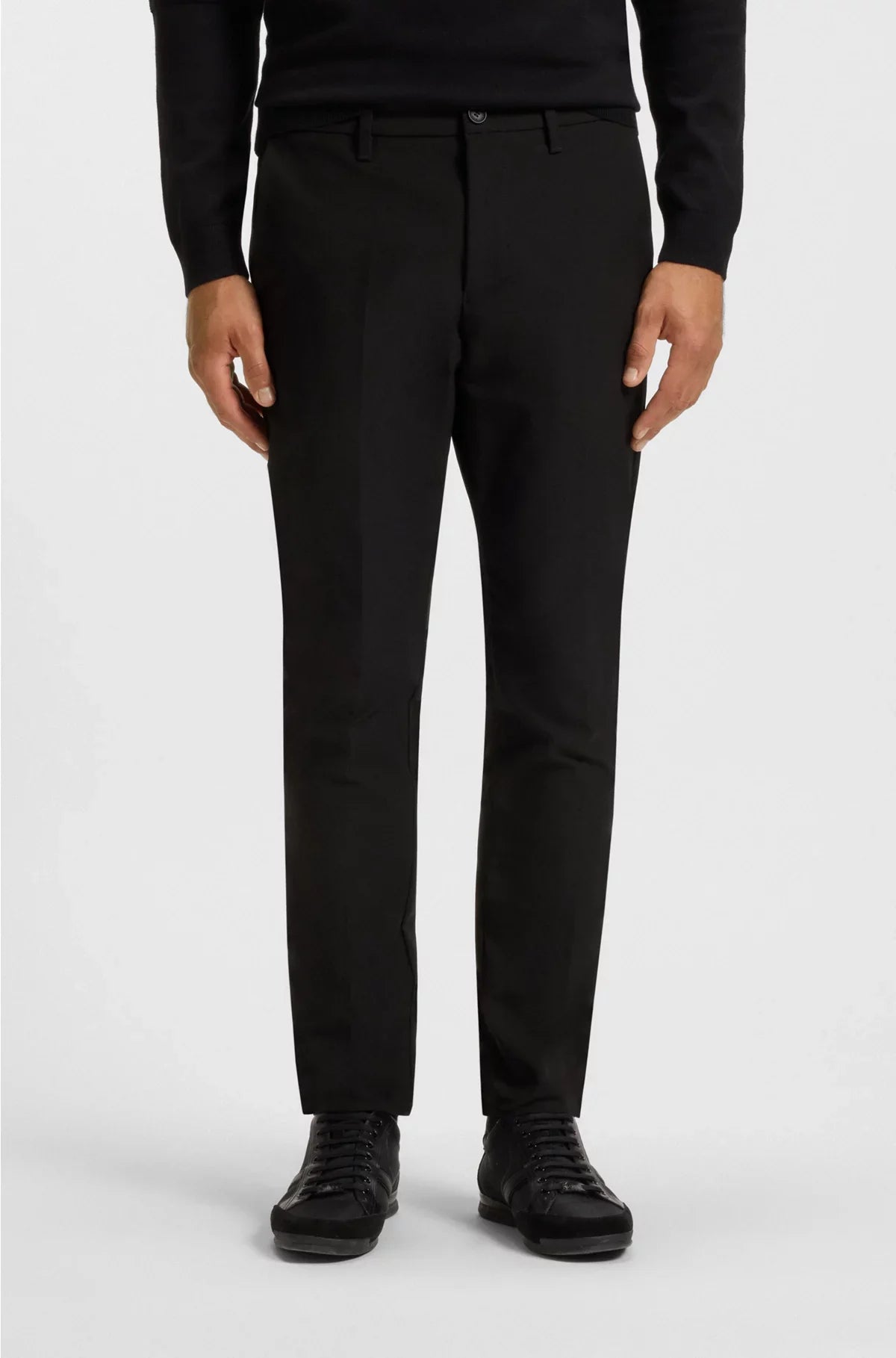 PANTALONI SLIM-FIT IN TESSUTO IDROREPELLENTE NO-STIRO