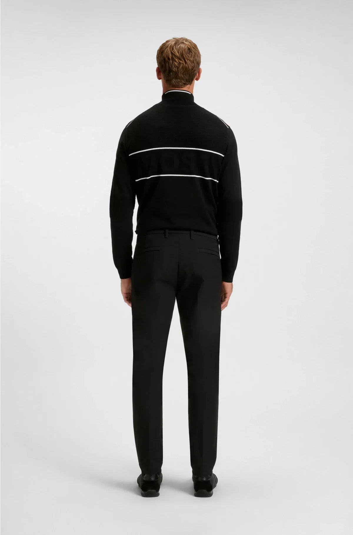 PANTALONI SLIM-FIT IN TESSUTO IDROREPELLENTE NO-STIRO