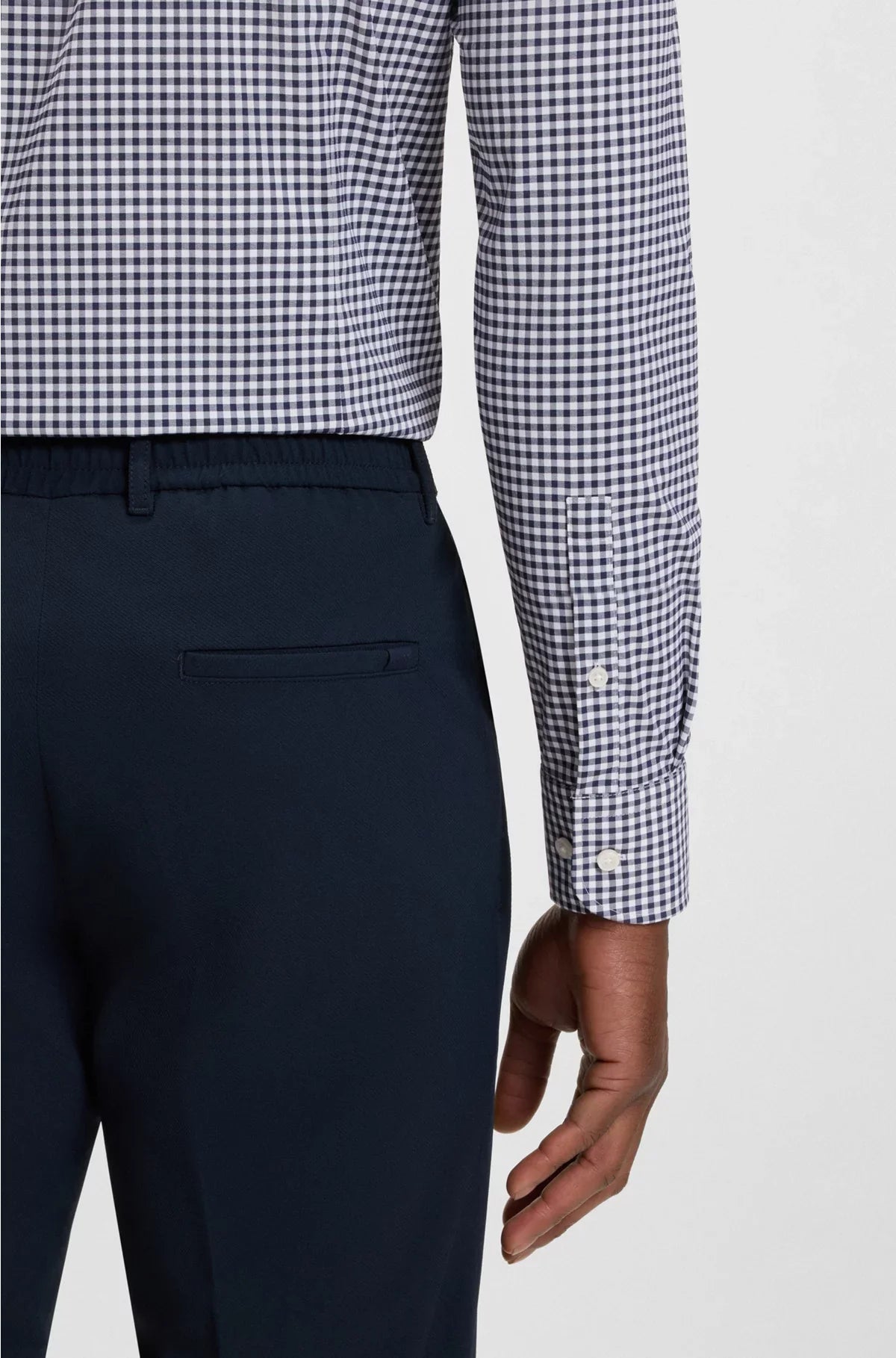 SLIM-FIT SHIRT IN CHECKED PERFORMANCE-STRETCH POPLIN