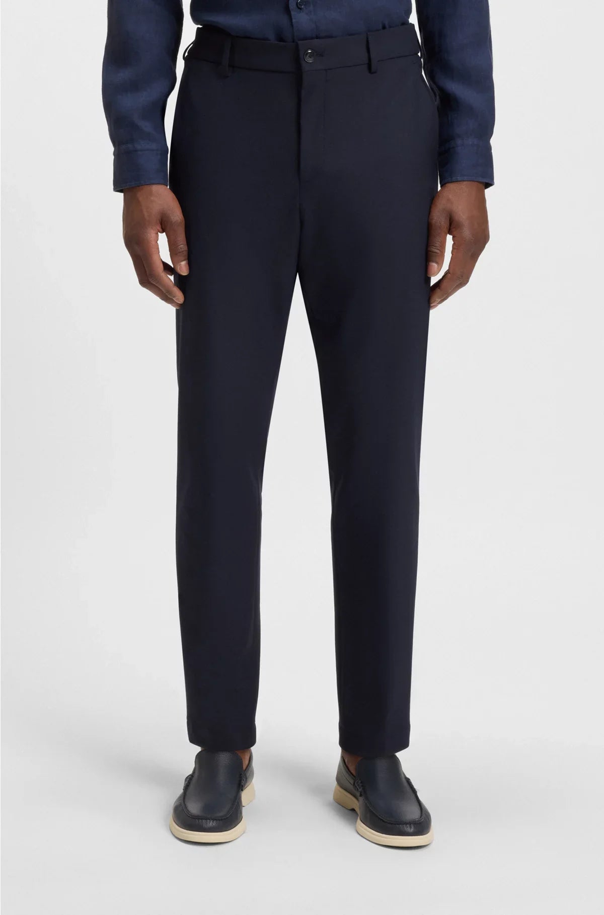 TAPERED-FIT TROUSERS IN MACHINE-WASHABLE STRETCH FABRIC