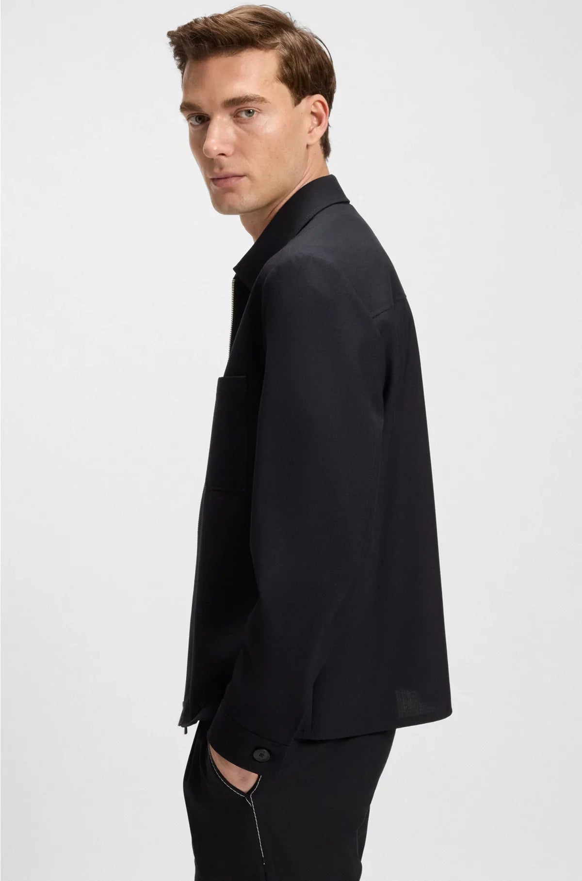 RELAXED-FIT OVERSHIRT IN MELANGE VIRGIN WOOL
