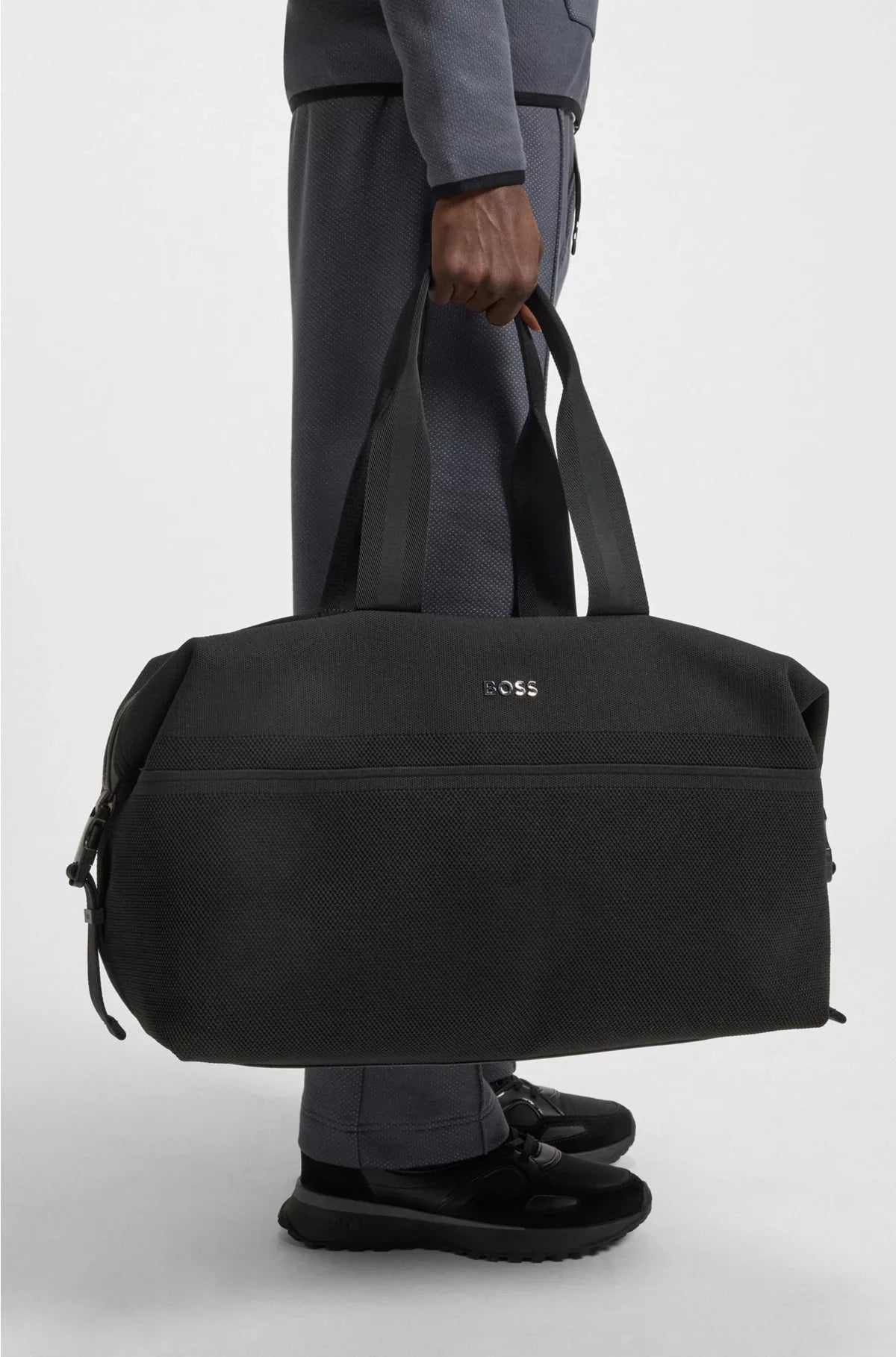 HOLDALL WITH MIXED STRUCTURES