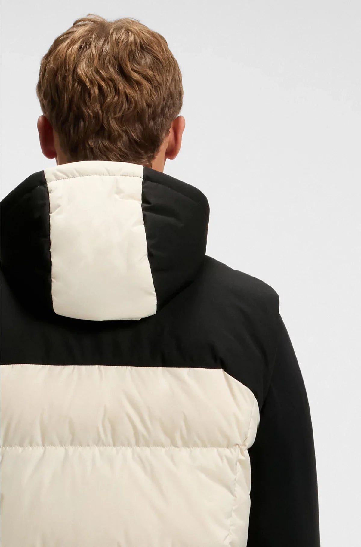 WATER-REPELLENT HOODED GILET WITH DOWN FILLING