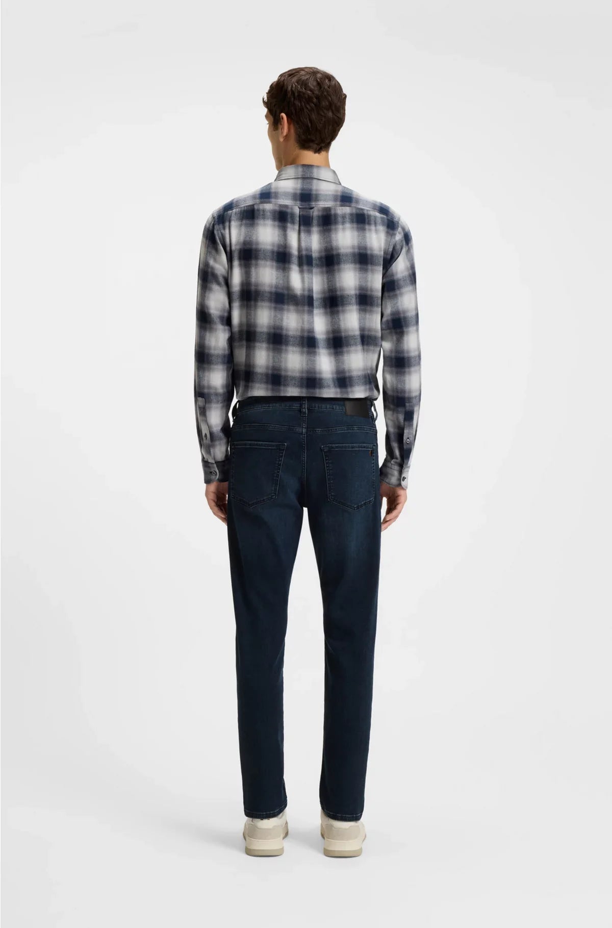 TAPERED-FIT JEANS IN DARK-BLUE SOFT-MOTION DENIM