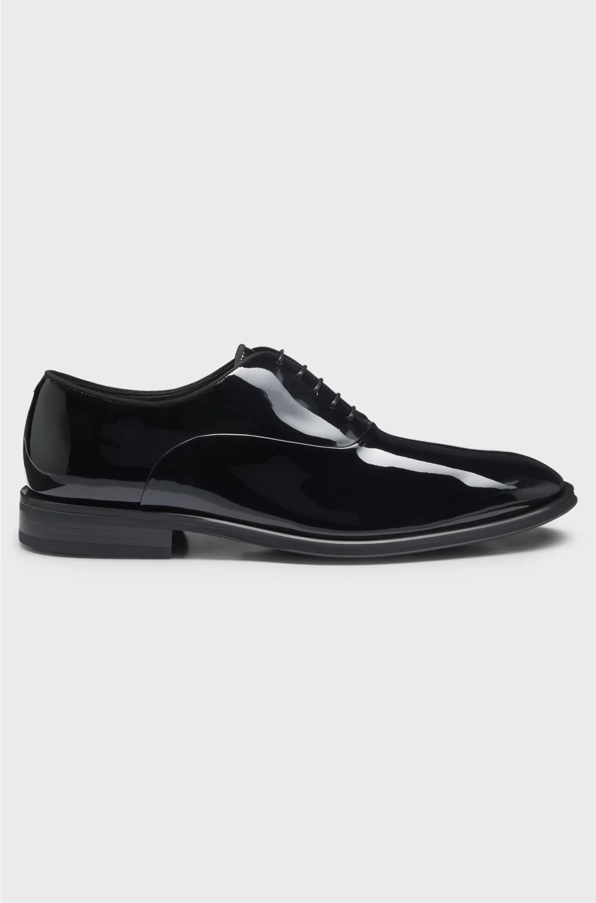 OXFORD SHOES IN PATENT FAUX LEATHER
