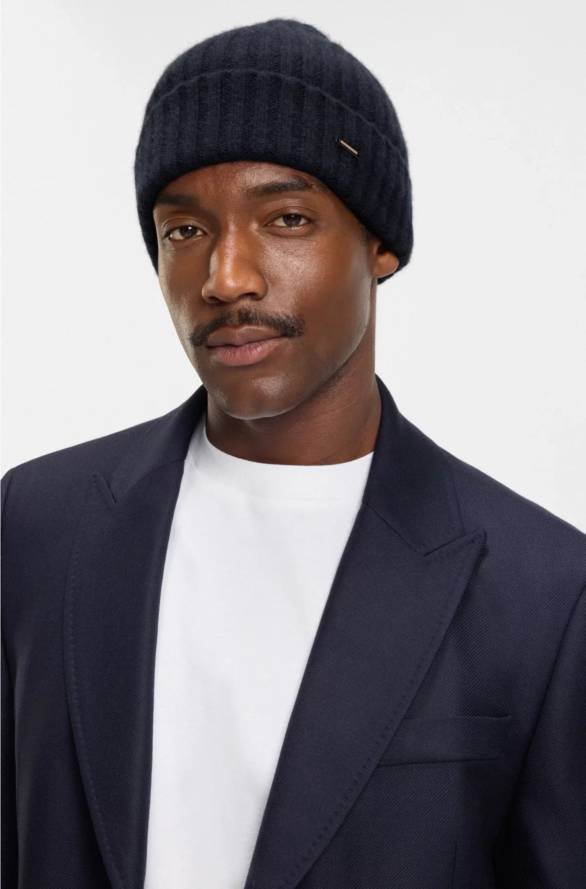 RIBBED BEANIE HAT IN CASHMERE