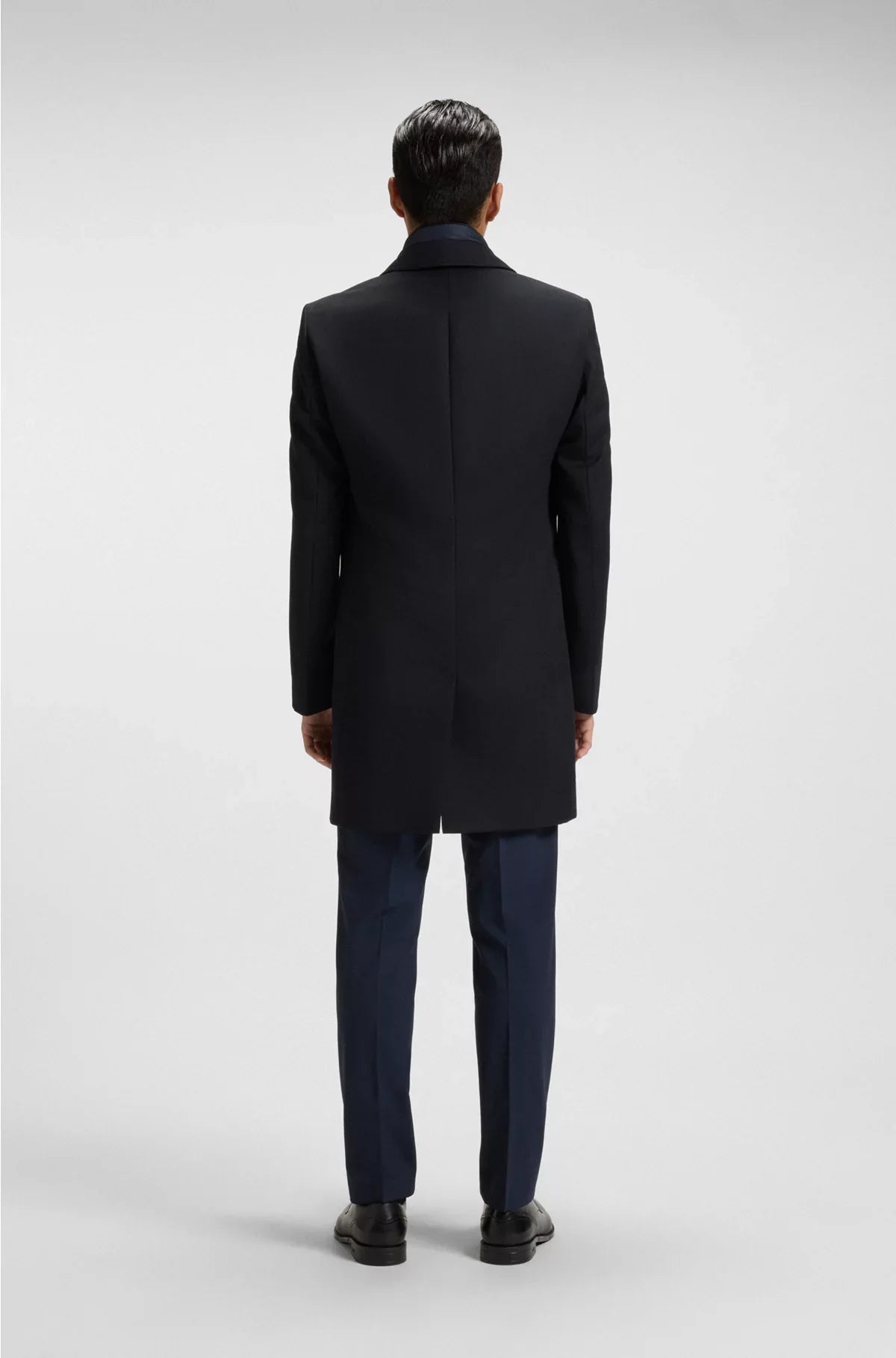 CAPPOTTO SLIM-FIT IDROREPELLENTE CON INTERNO STACCABILE