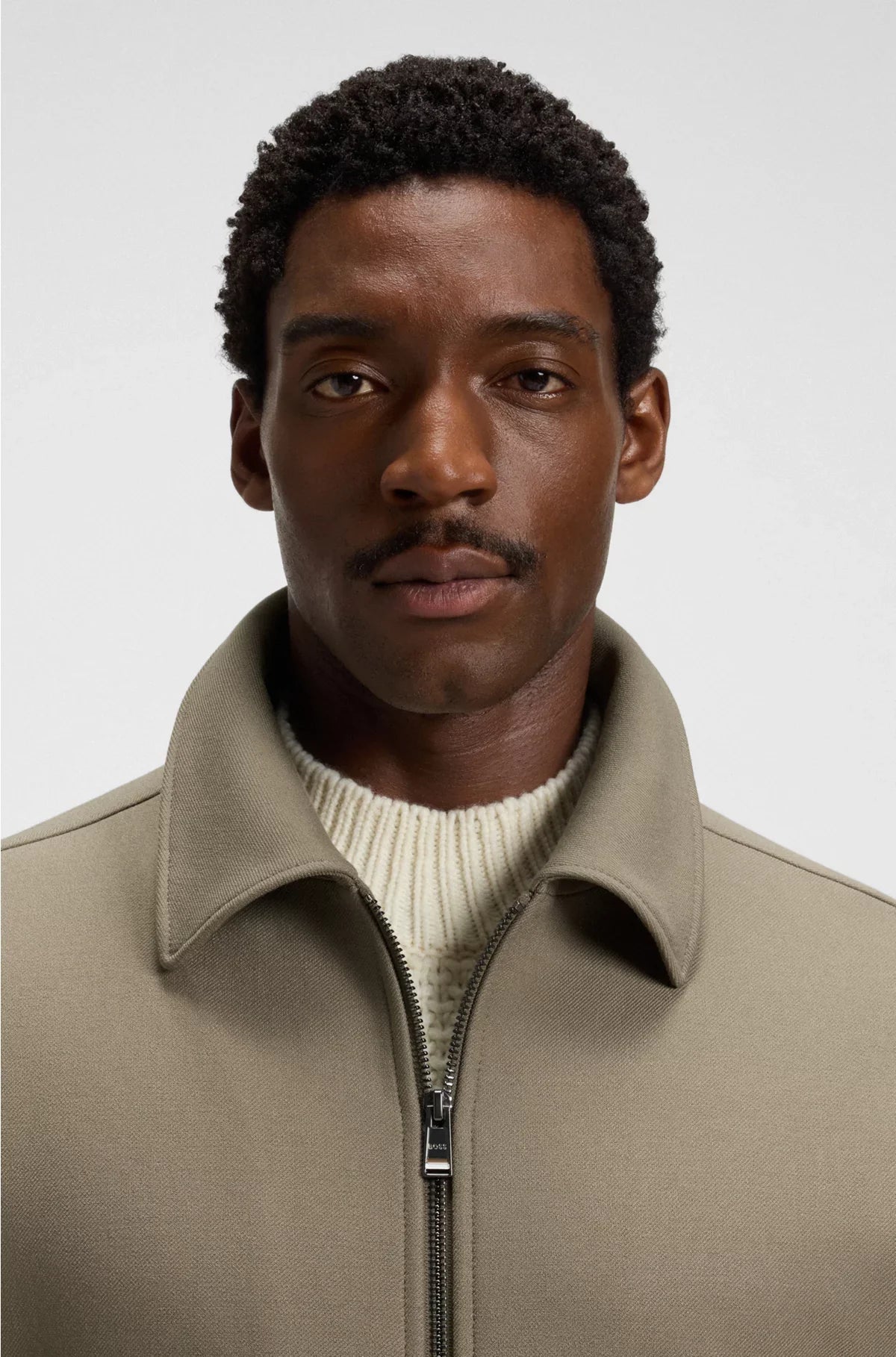 RELAXED-FIT JACKET IN STRETCH FABRIC WITH WING COLLAR