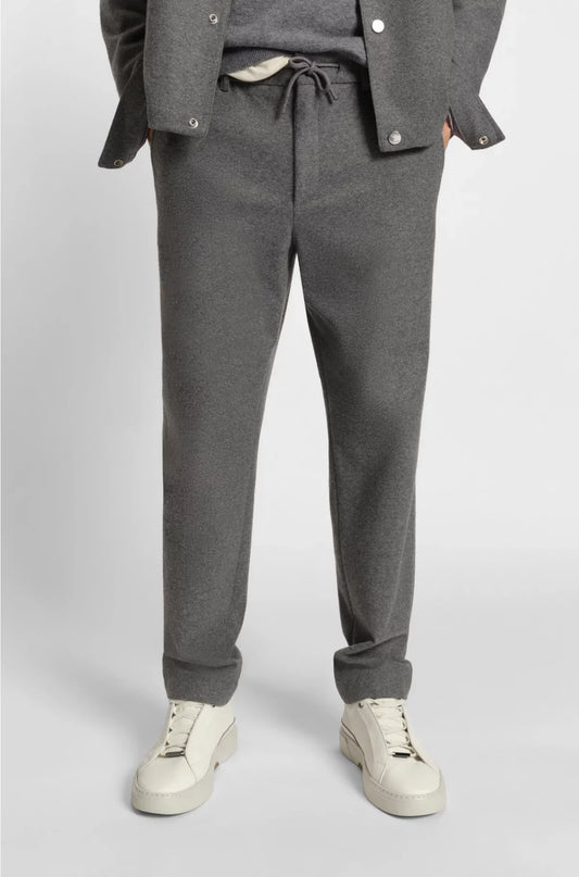 TAPERED-FIT TROUSERS IN BRUSHED STRETCH FLANNEL