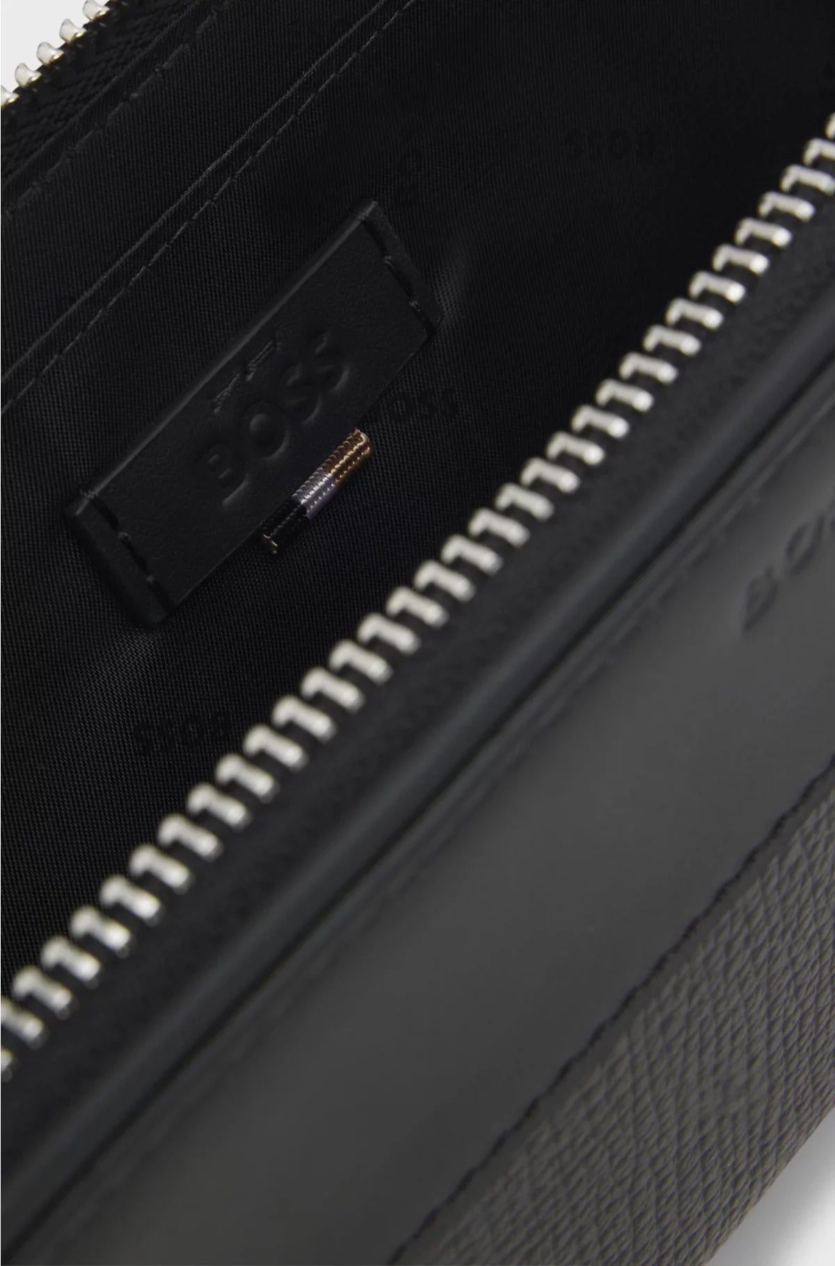 LEATHER BELT BAG WITH PLAIN AND GRAINED FINISHES
