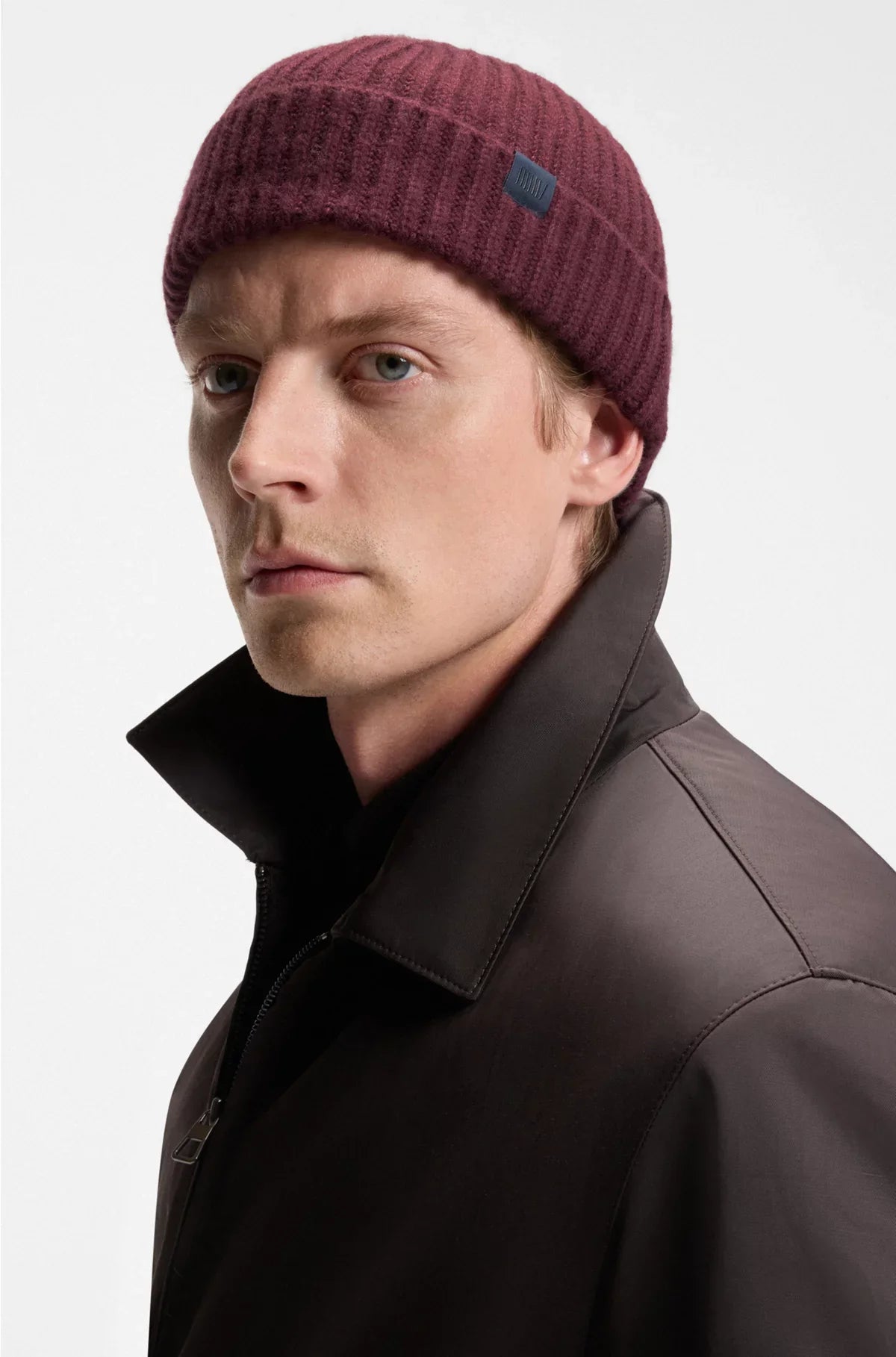 BEANIE HAT IN VIRGIN WOOL AND CASHMERE