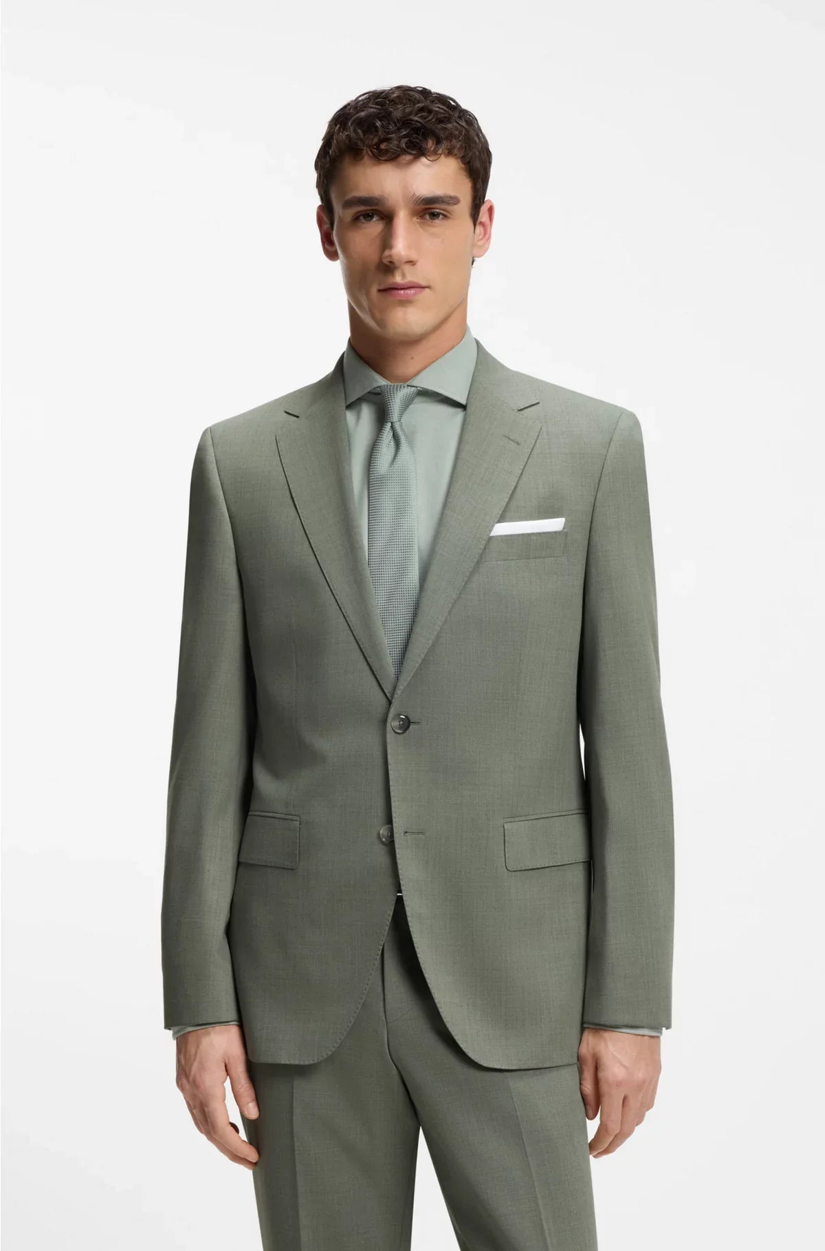 EASY-CARE SUIT IN STRETCH CLOTH WITH WOOL