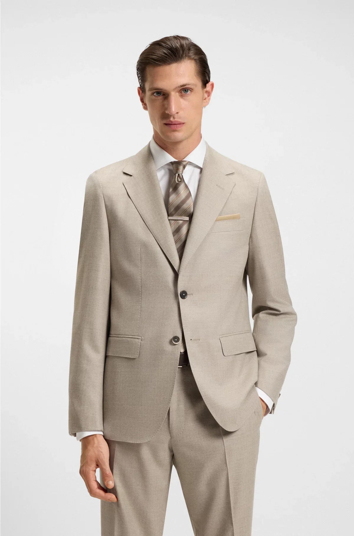 TWO-PIECE REGULAR-FIT SUIT IN HERRINGBONE VIRGIN WOOL
