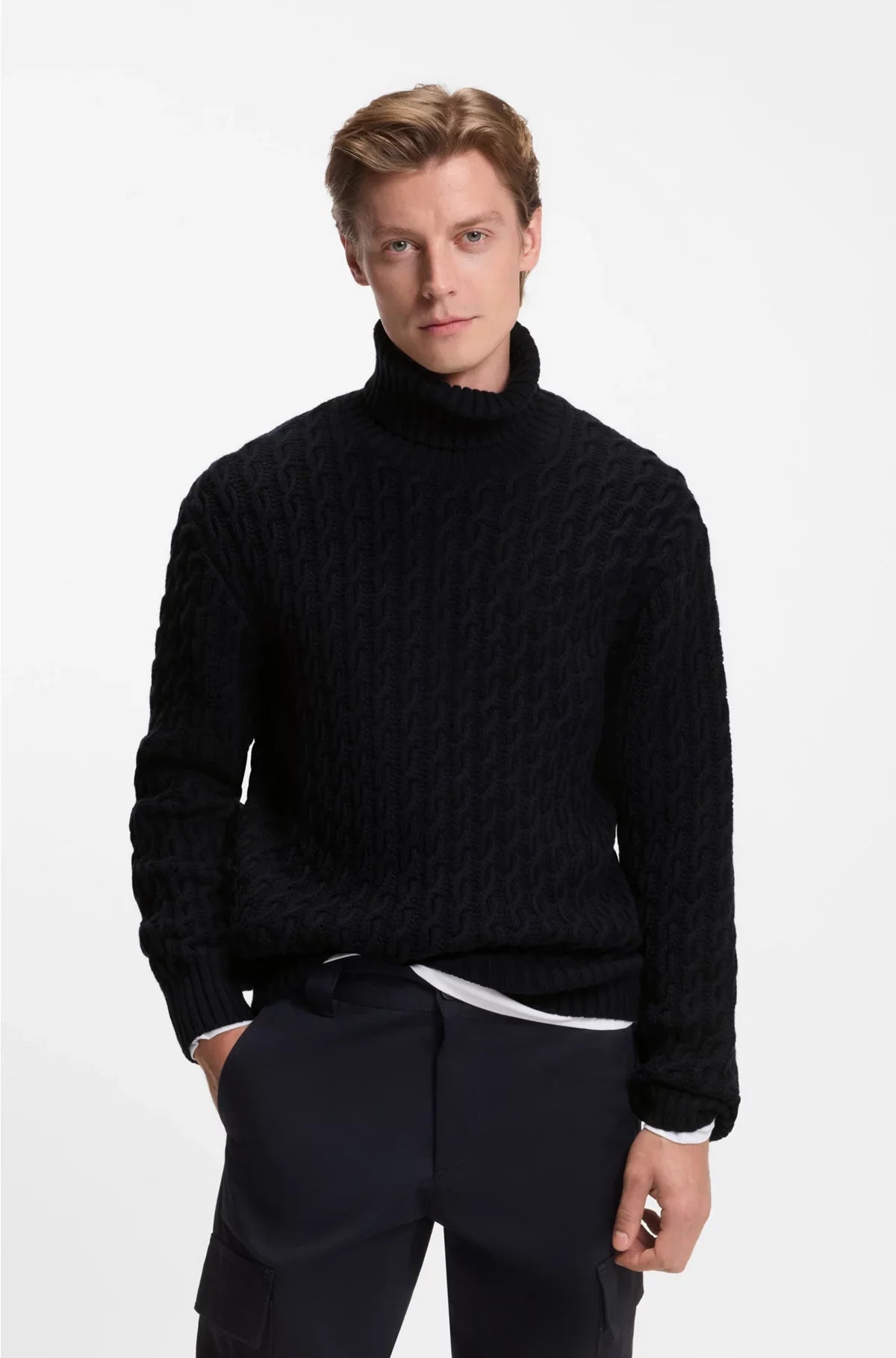 CABLE-KNIT SWEATER IN WOOL AND CASHMERE