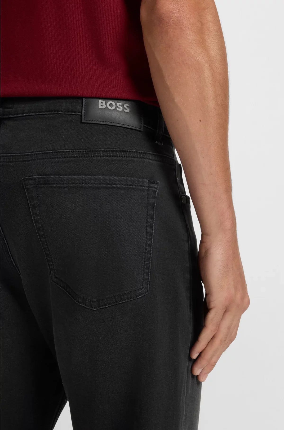 JEANS DALLA VESTIBILITÀ RILASSATA IN DENIM STRETCH NERO