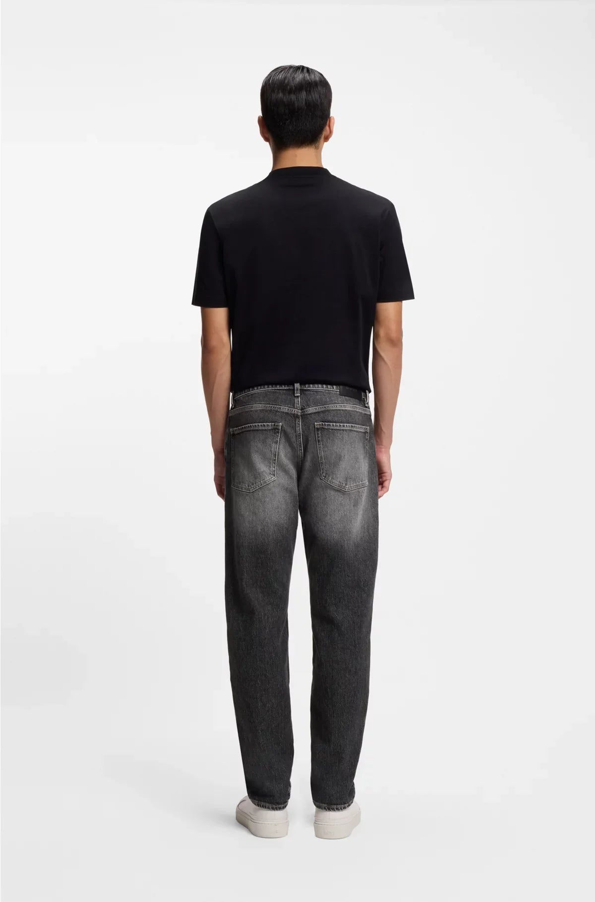 MAINE REGULAR-FIT JEANS IN BLACK STRETCH DENIM
