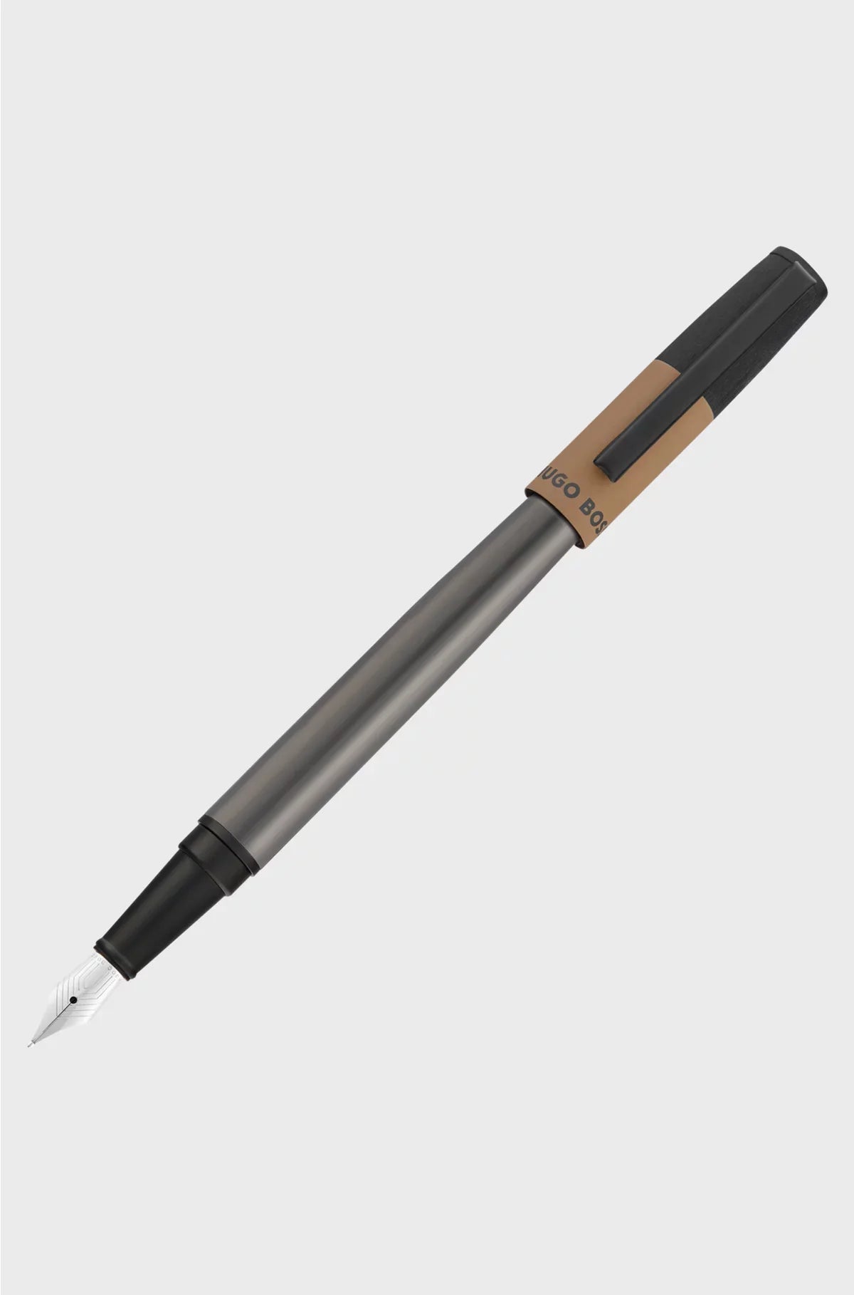 FOUNTAIN PEN WITH CAMEL CAP TRIM