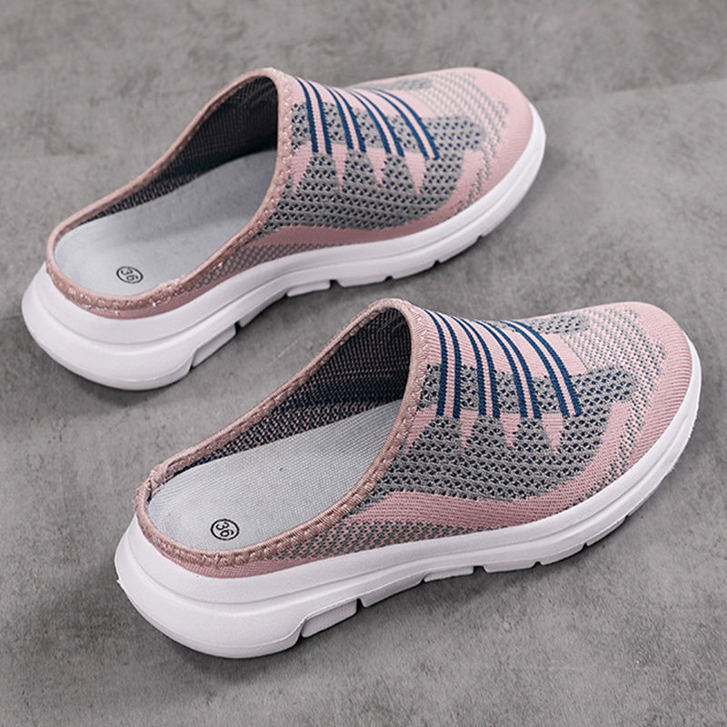 Comfortable and breathable slippers with closed toes