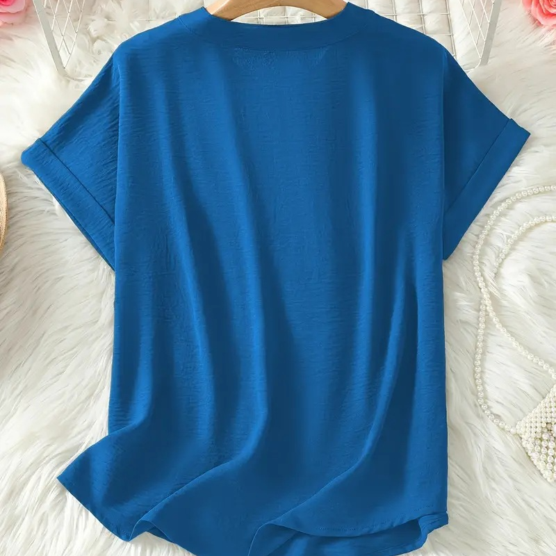 💎 60% OFF! 💎 Fashion Loose Short Sleeve Top – Notched V-Neck, Asymmetrical Hem & Lightweight Fabric (5 Colors, S–2XL) 👕🌸